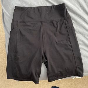 American Eagle 8” biker shorts
